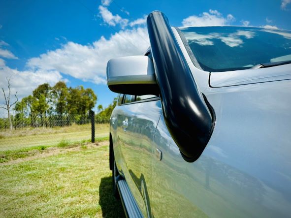Toyota Landcruiser 200 Series 5" Short Entry Snorkel (2.0)