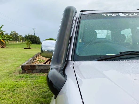 Toyota LandCruiser 100/105 Series 5" Mid Entry Snorkel