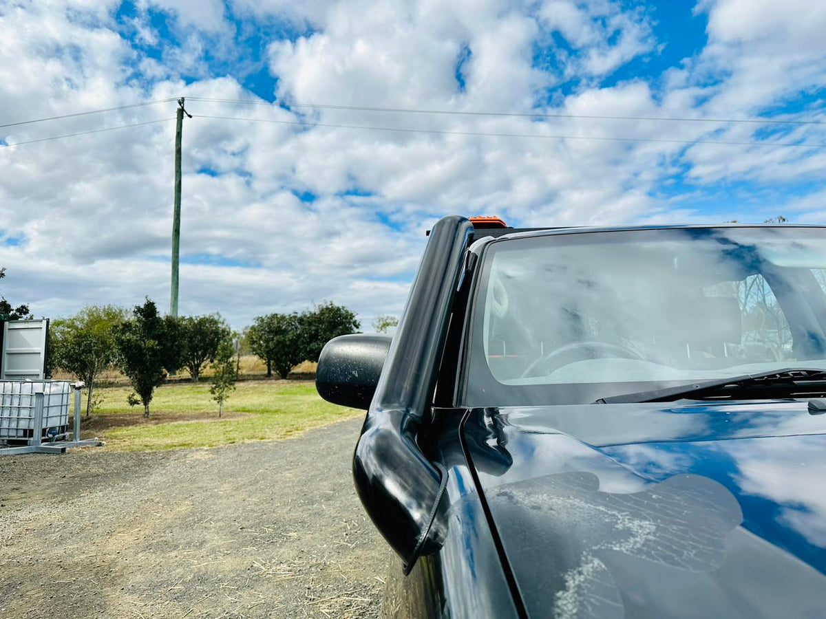 Toyota Hilux N70 (2005-2014) Mid Entry Snorkel & Clear Top Airbox Package
