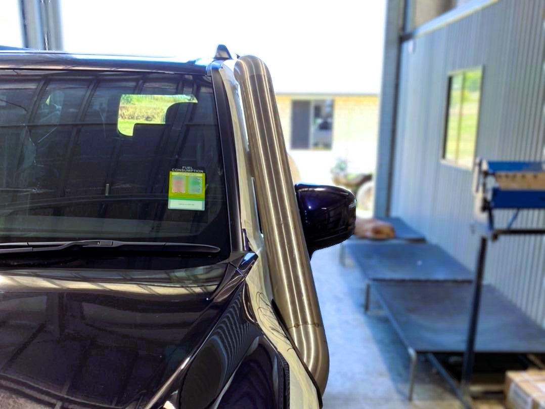 Toyota Landcruiser 300 Series 4" Short Entry Snorkel
