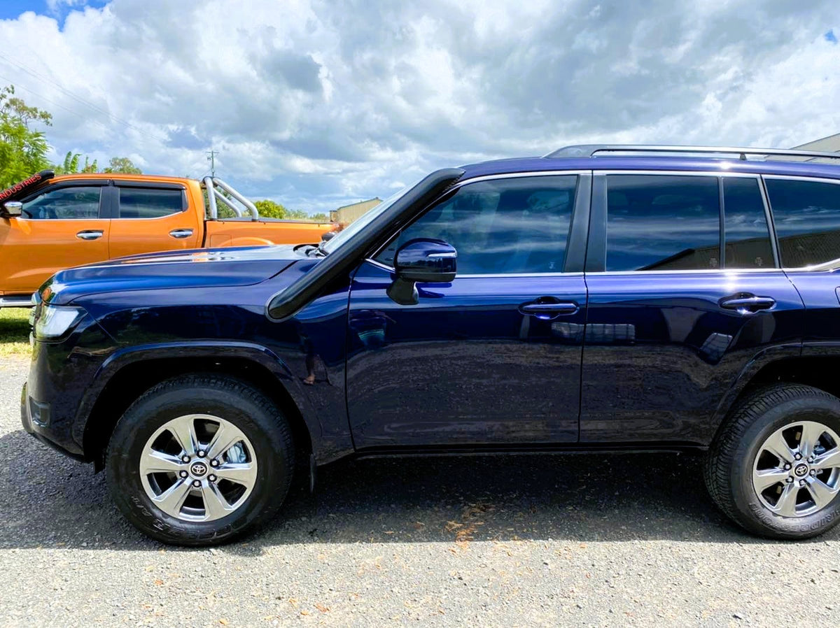 Toyota Landcruiser 300 Series 4" Short Entry Snorkel