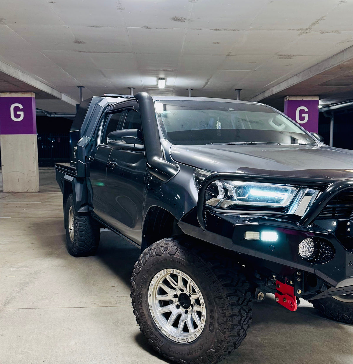 Toyota Hilux N80 (2015 & Onward) 5" Mid Entry Snorkel