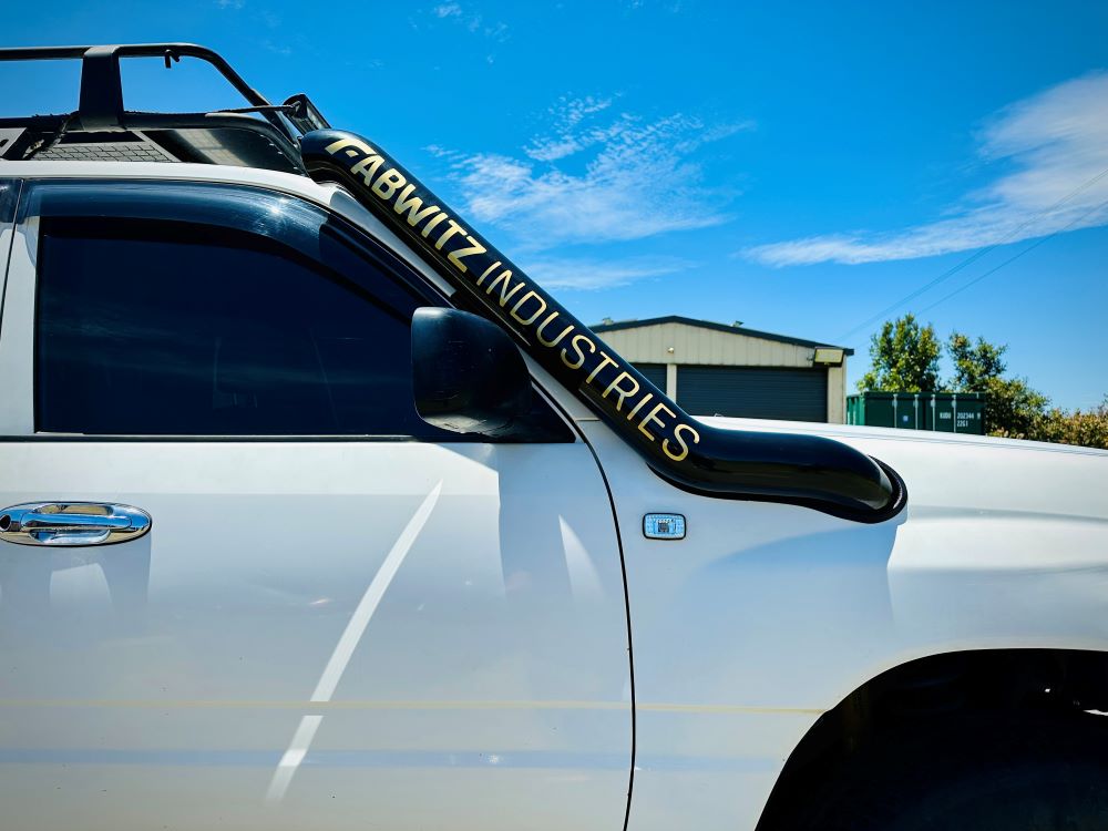 Toyota Landcruiser 100 Series (2UZ V8 Petrol) Rounded Guard Entry Snorkel & Panel Airbox Package