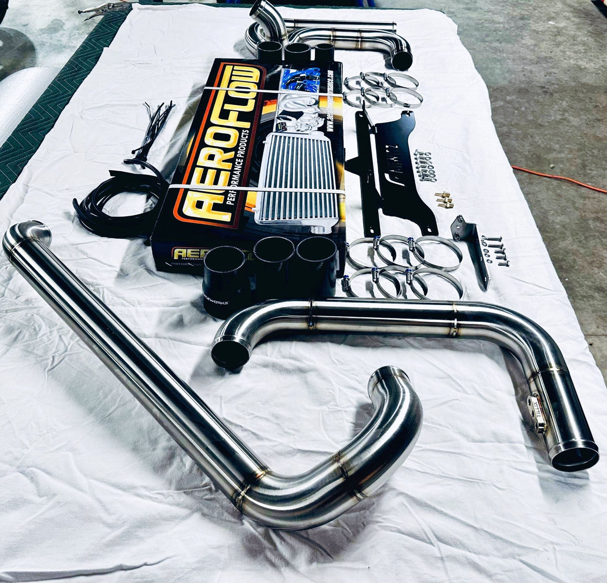 ENTRY LEVEL Nissan Patrol Y61 GU ZD30 DI (2000-2006) Direct Injection - Front Mount Intercooler Full Kit