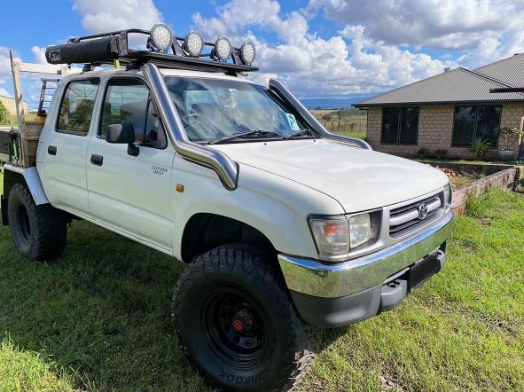 Toyota Hilux N60 3RZ 3.4 V6 (1997-2004) PETROL D/Side 4" DUAL Snorkels