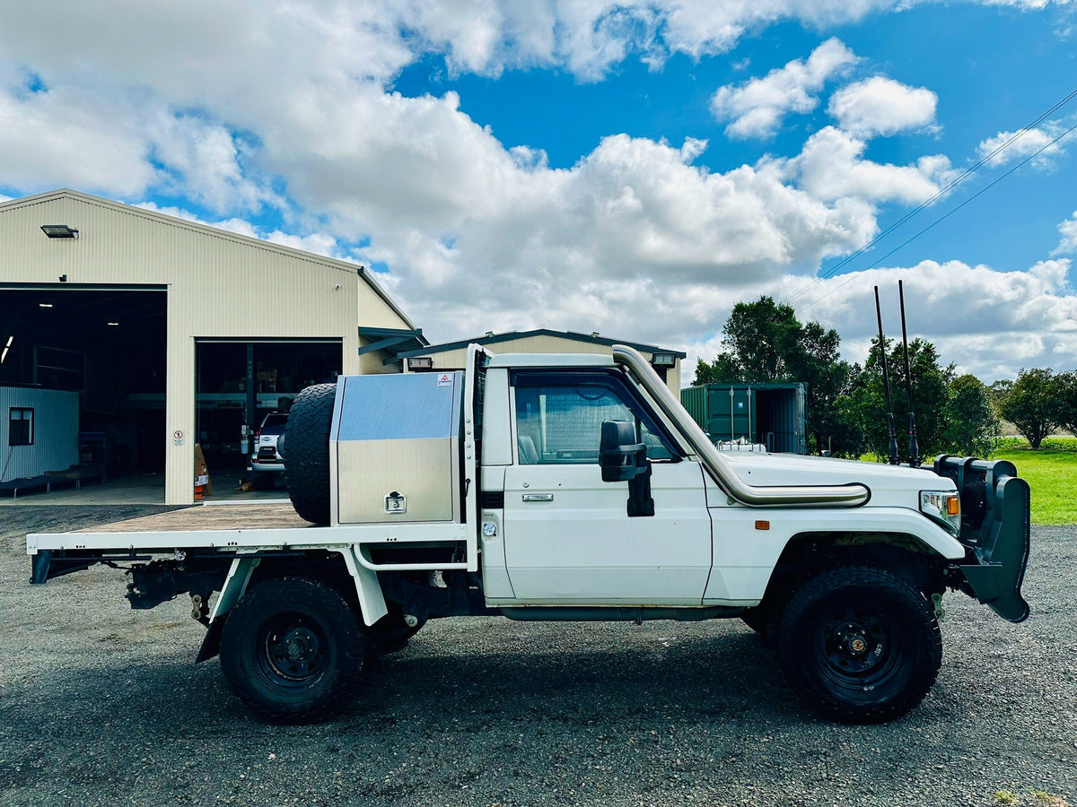 Toyota Landcruiser 75 series 4" DUAL Snorkels