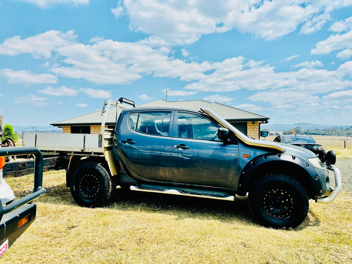 Mitsubishi Triton MN/ML 4" Mid Entry Snorkel