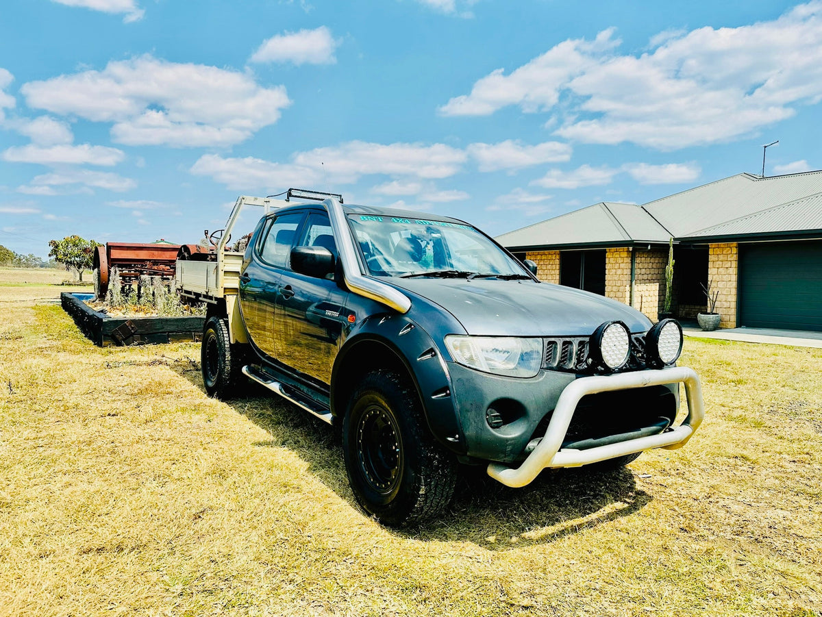 Mitsubishi Triton MN/ML 4" Mid Entry Snorkel