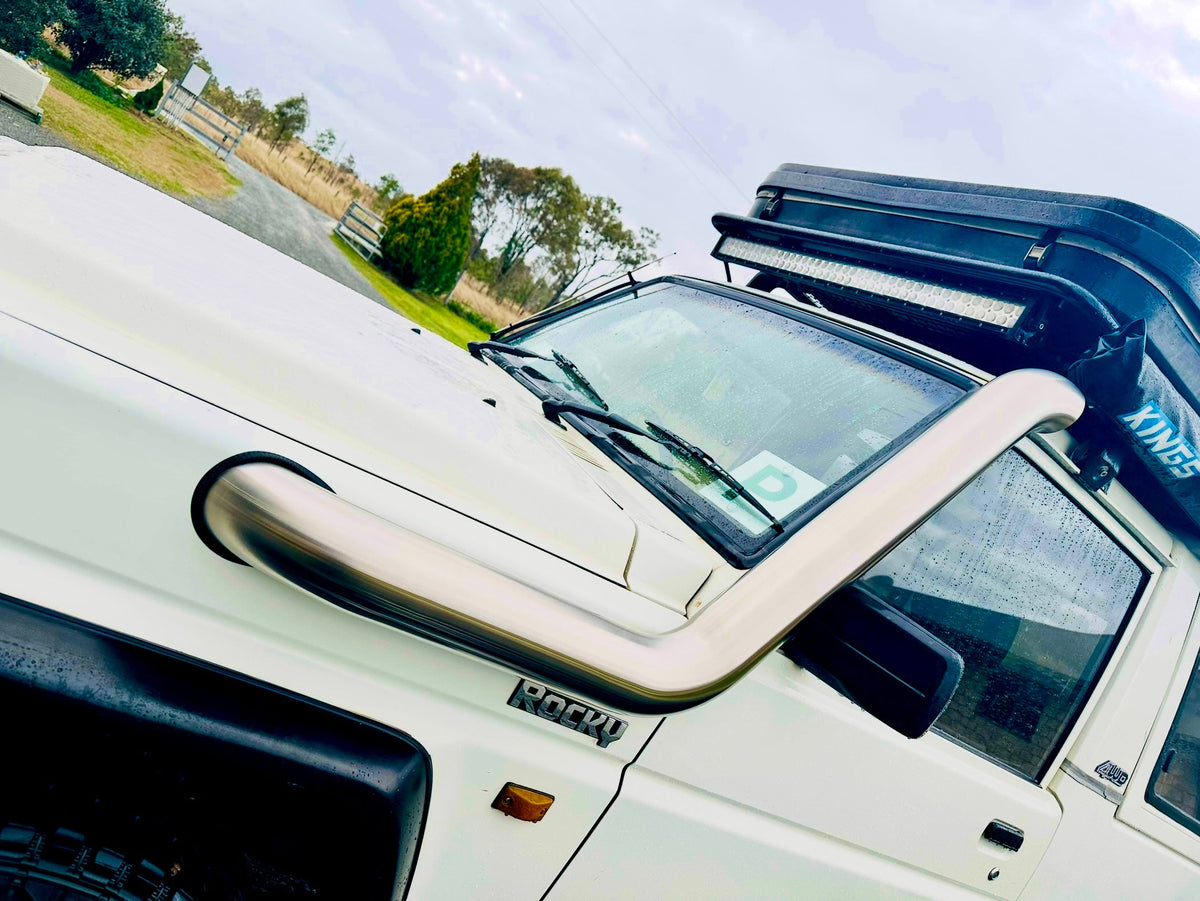 Daihatsu Rocky 4" Snorkel