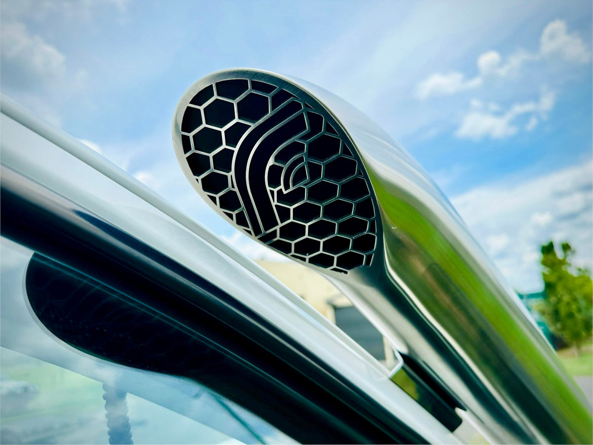 Toyota Hilux N70 (2005-2014) Recessed Mid Entry Snorkel & Clear Top Airbox Package