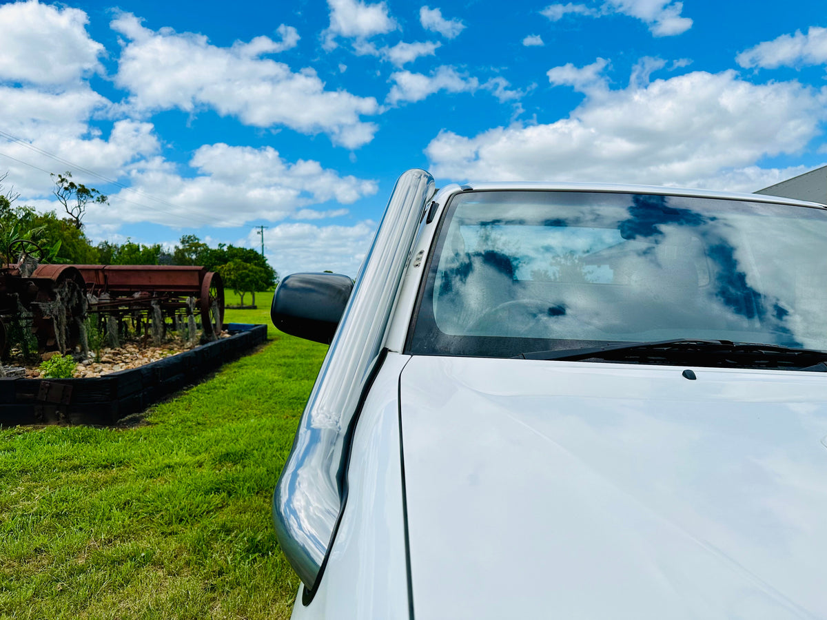 Toyota Hilux N70 (2005-2014) Recessed Mid Entry Snorkel & Panel Airbox Package