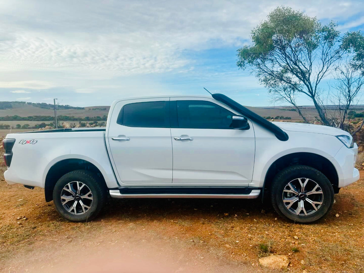Isuzu Dmax/Mux (2021-Present) 4" DUAL Short Entry Snorkels