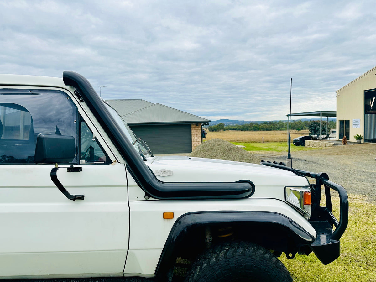 Toyota Landcruiser HDJ 79 Series (6 Cylinder) 4" DUAL Snorkels