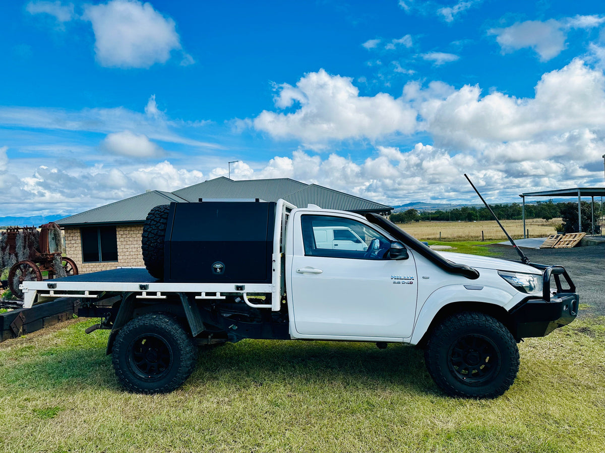 Toyota Hilux N80 (2015+) 4" Mid Entry Snorkel & Clear Top Airbox Package