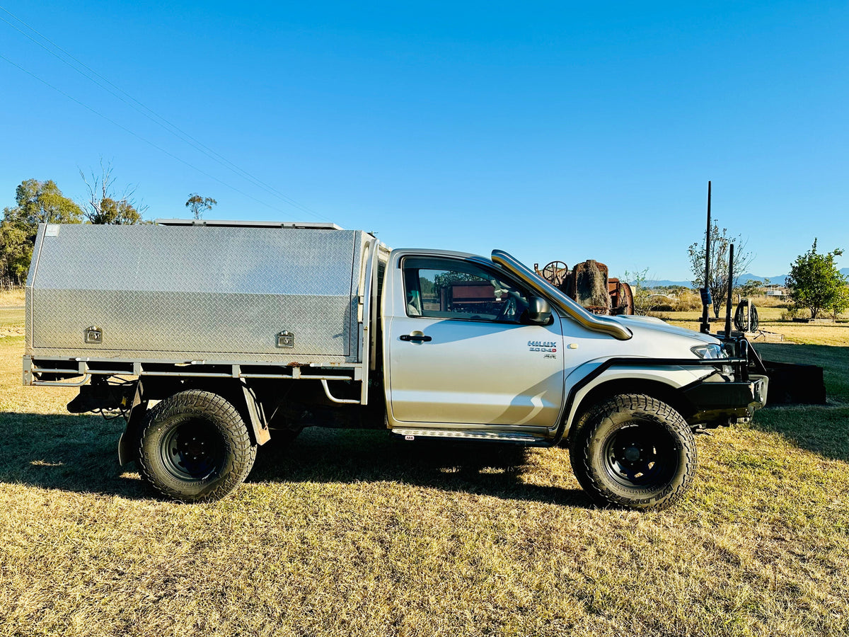 Toyota Hilux N70 (2005-2014) 4" Mid Entry Snorkel