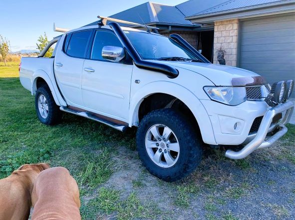 Mitsubishi Triton MN/ML 4" DUAL Mid Entry Snorkels