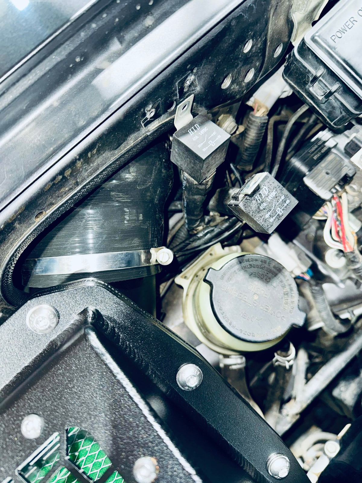 Toyota Landcruiser - VDJ V8 - 79 Series Airbox & Intake Kit